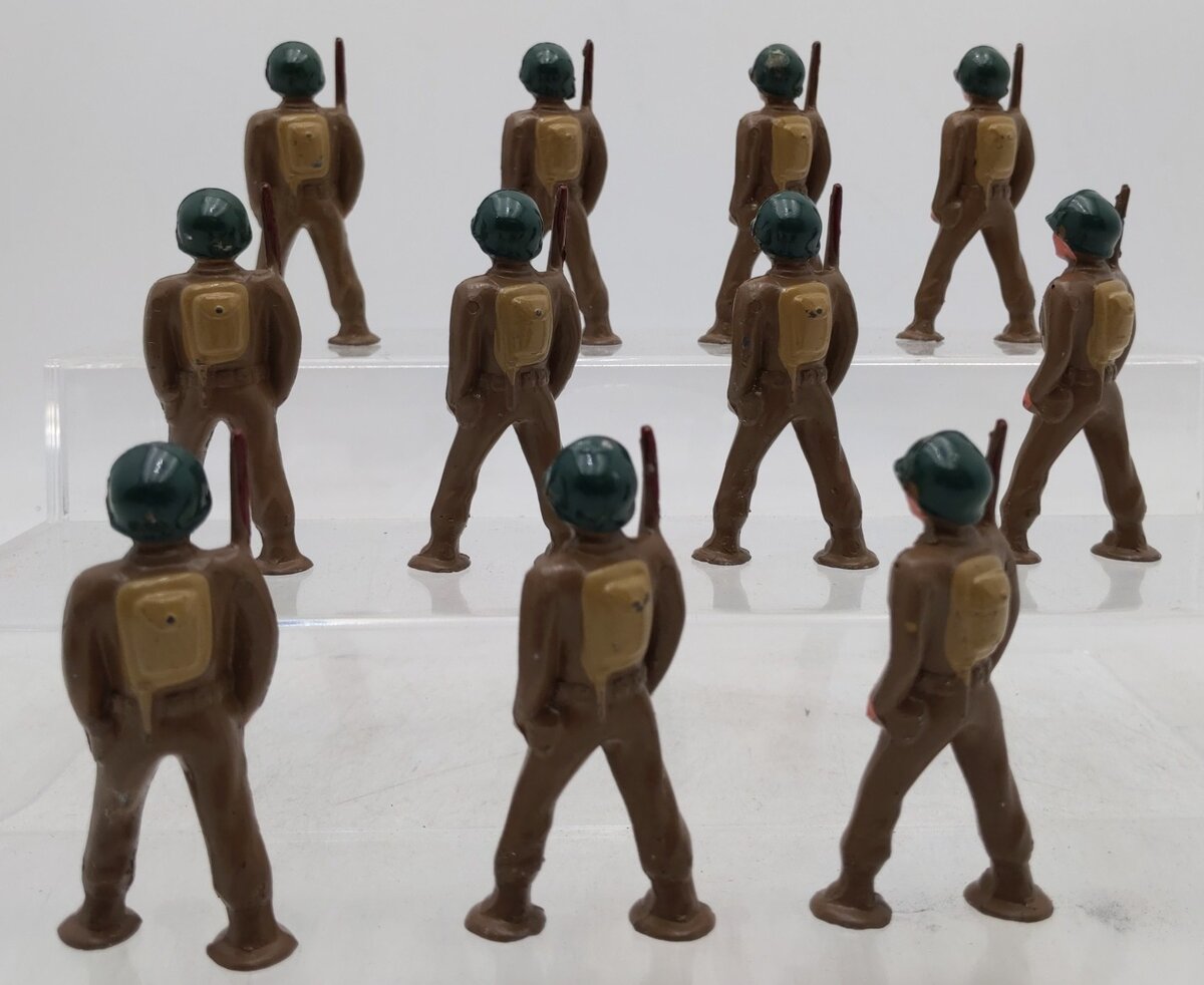 Vintage Lead WW2 Era Army Men [11] VG
