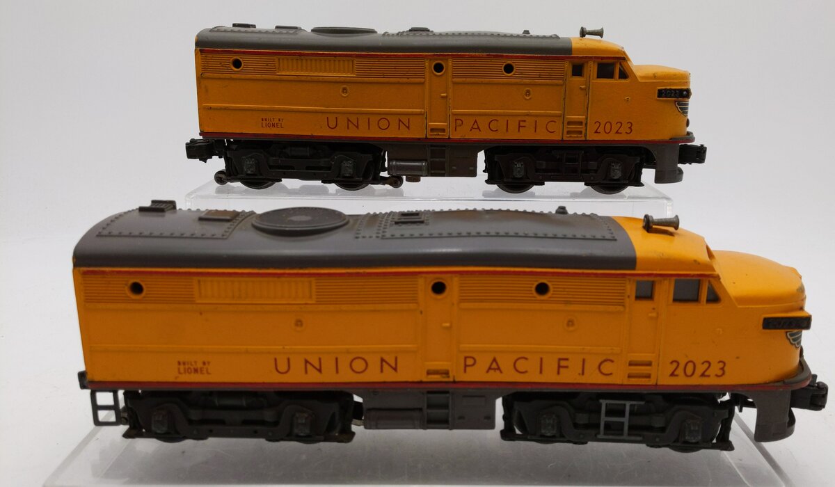 Lionel 2023 Vintage O Union Pacific Alco AA Diesel Locomotive Set EX