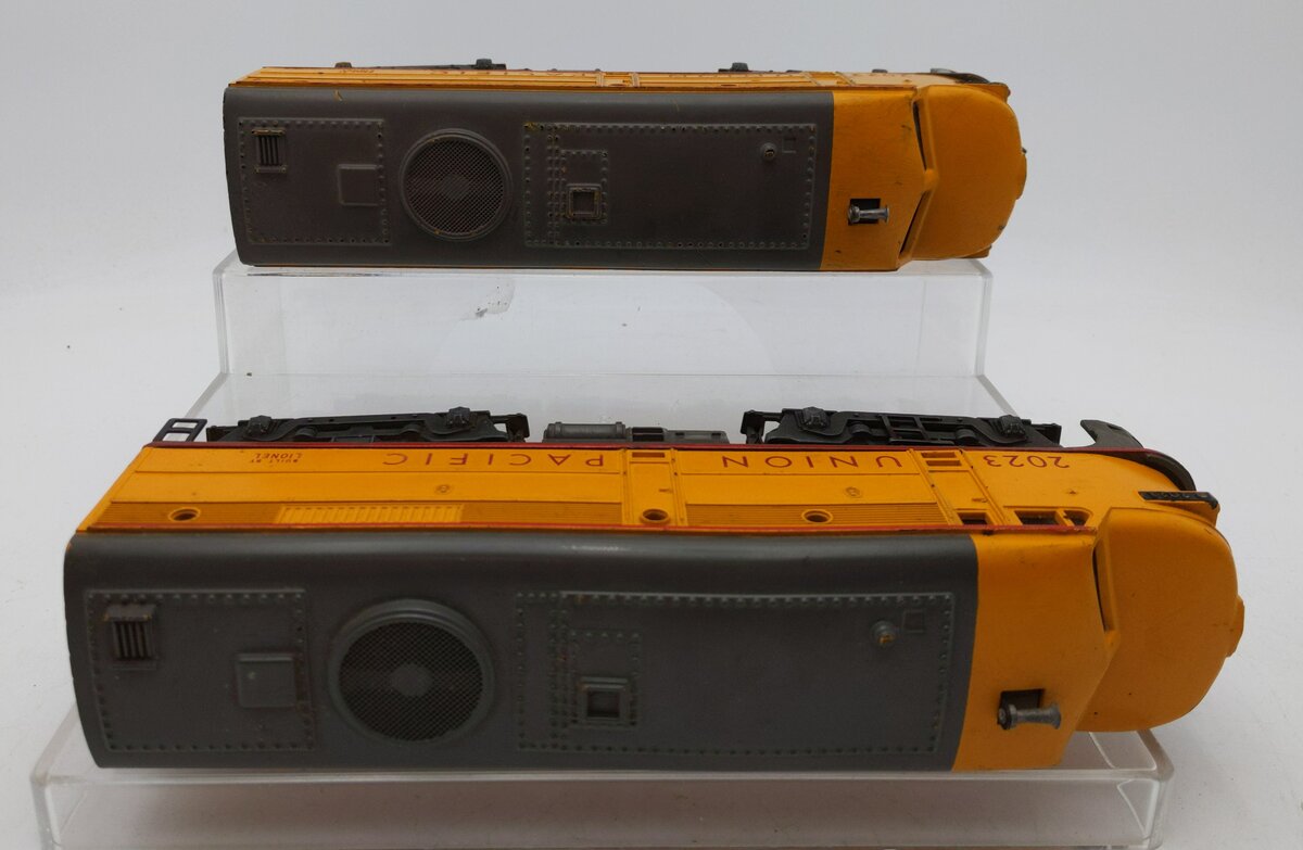 Lionel 2023 Vintage O Union Pacific Alco AA Diesel Locomotive Set EX