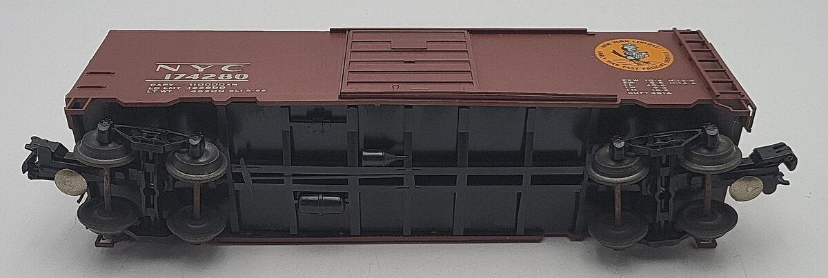 AMT O Scale New York Central Boxcar #174280 VG
