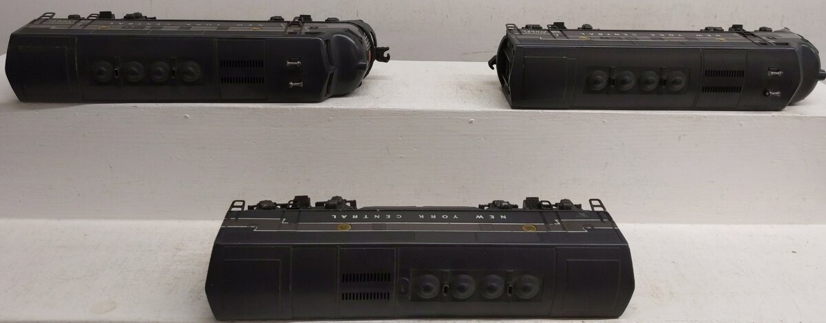 Lionel 2209W Vintage O NYC 2354 AA Triple Diesel Locomotives EX