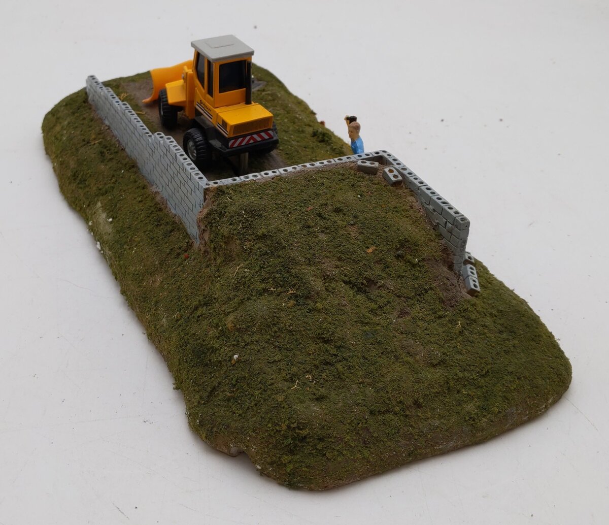K-Line K42413 Operating Earthmover Construction Animated Scene VG/Box