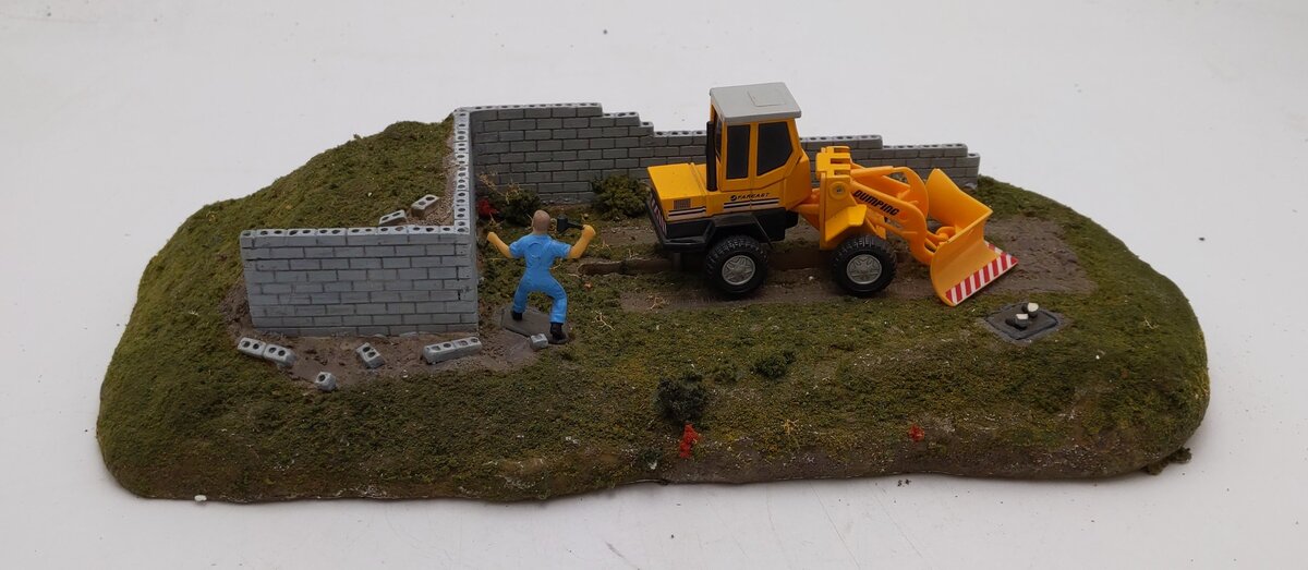 K-Line K42413 Operating Earthmover Construction Animated Scene VG/Box