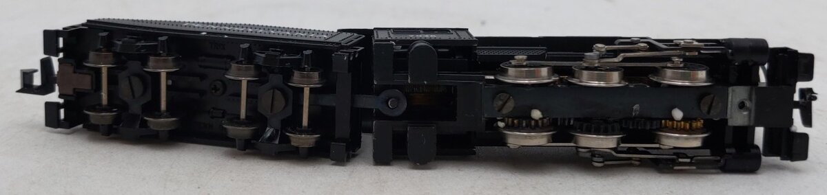 Minitrix 7946 N Scale Pennsylvania 0-6-0 Steam Locomotive & Tender EX