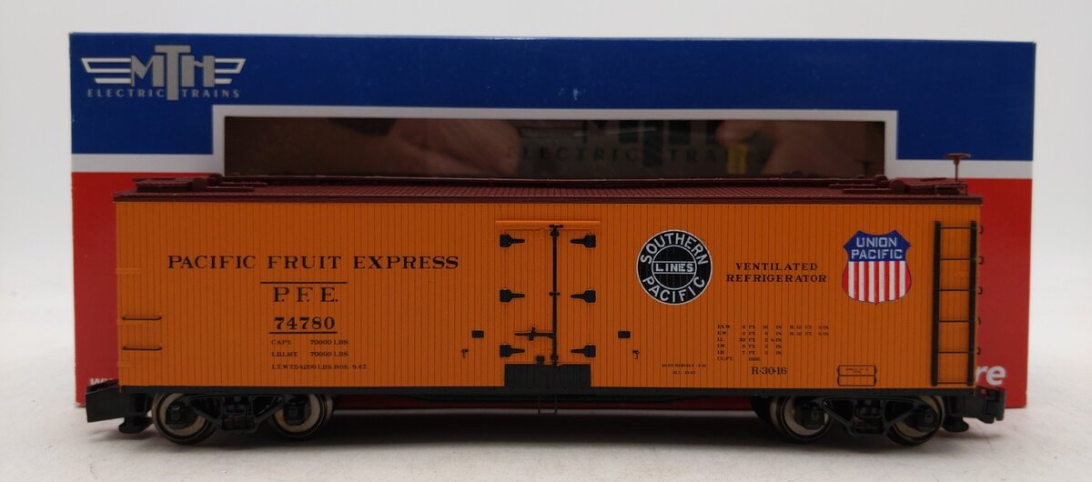 MTH 35-78011 S Gauge Pacific Fruit Express 40' Woodsided Reefer #74780 NIB