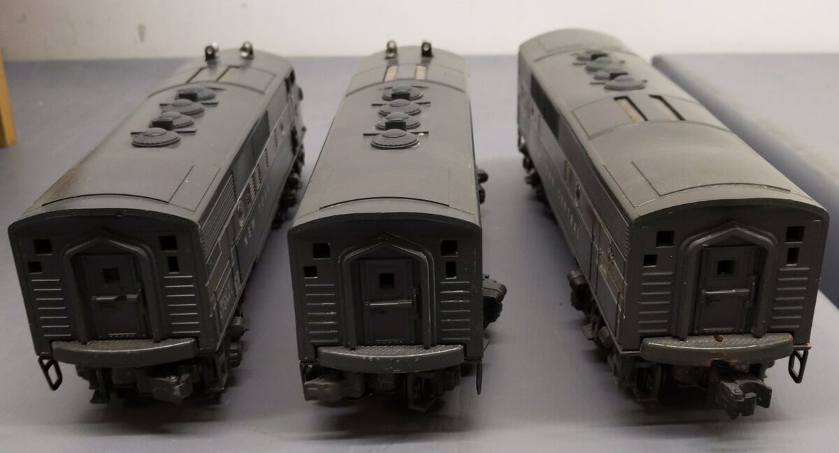 Lionel 2344 Vintage O New York Central F-3 ABA Diesel Locomotive Set EX