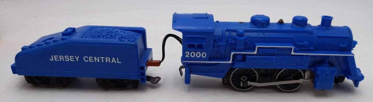 Lionel 6-18712 O Jersey Central 2-4-0 Steam Loco & Tender #2000 VG/Box