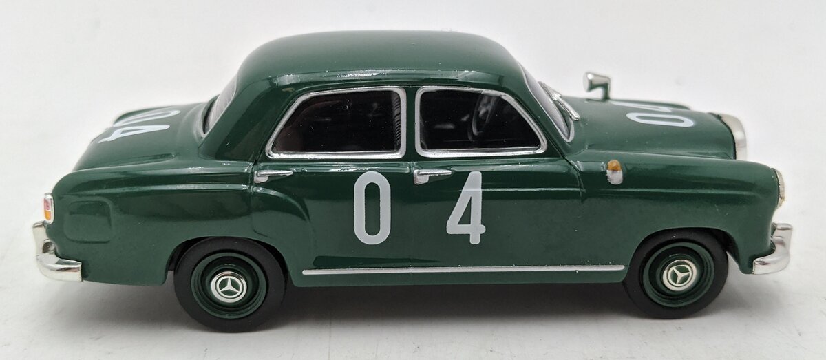 Minichamps 1:43 Mercedes-Benz 180 Stock Car #04 EX