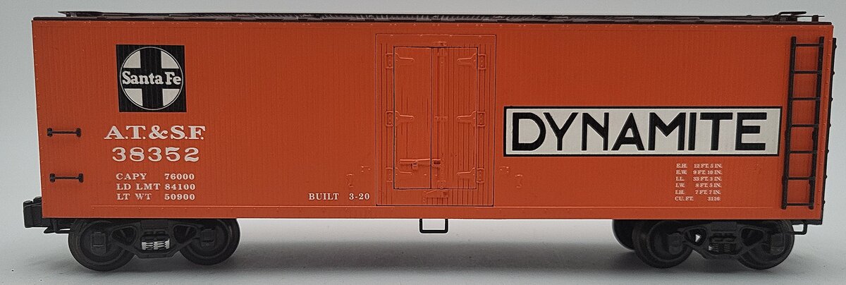 K-Line K762-1051 O Gauge Santa Fe Dynamite Wood-Sided Boxcar #38352 EX