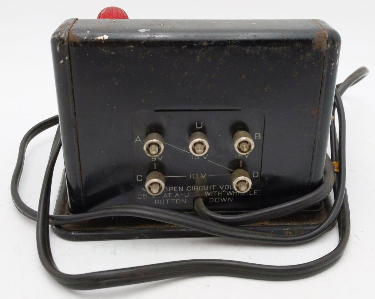 Lionel RW Vintage O 110 Watt Transformer w/Whistle