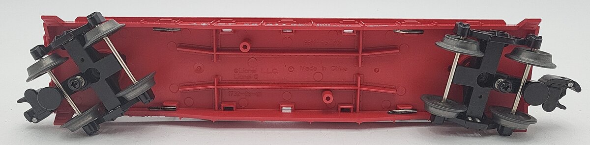 Lionel 6-26311 Santa Fe Flatcar with Pickup Trucks EX