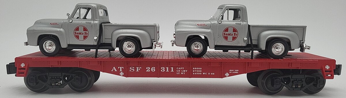 Lionel 6-26311 Santa Fe Flatcar with Pickup Trucks EX