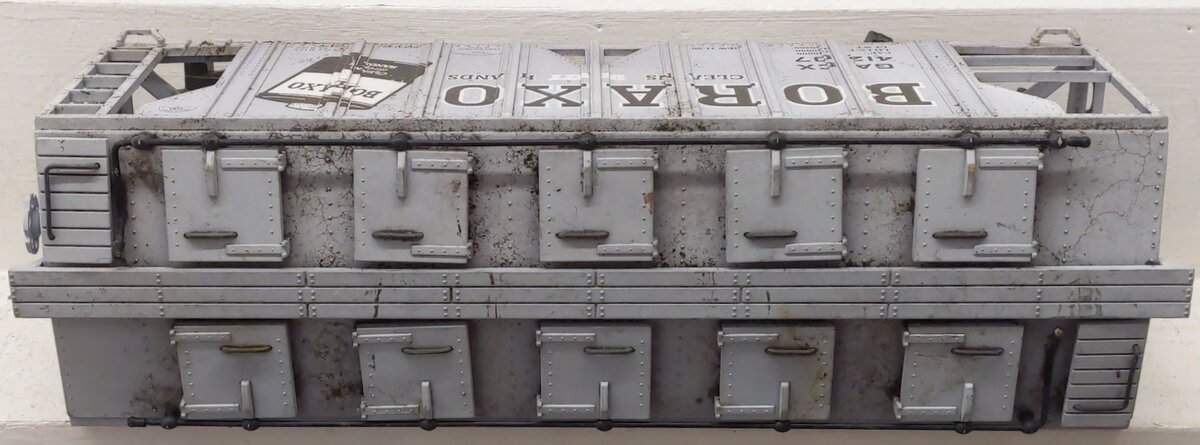 Aristo-Craft 41207 G Scale Boraxo 2-Bay Hopper