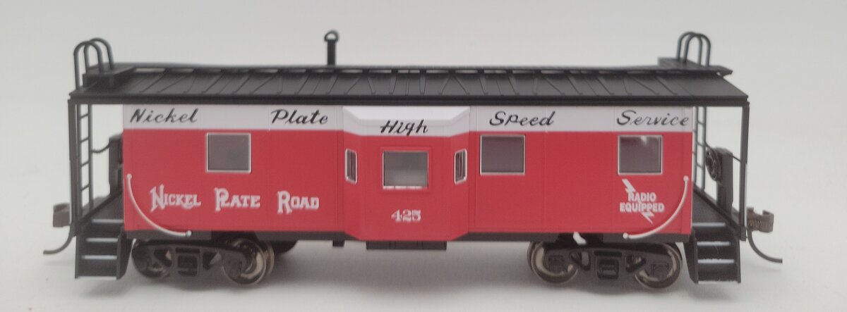 Bachmann 73202 HO Nickel Plate Road Bay Window with Roof Walk Caboose LN/Box