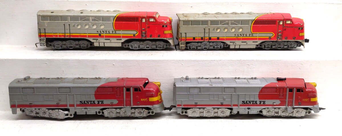 Marx Vintage O Gauge Santa Fe Powered/Unpowered A Units: 1095, 21 [4]