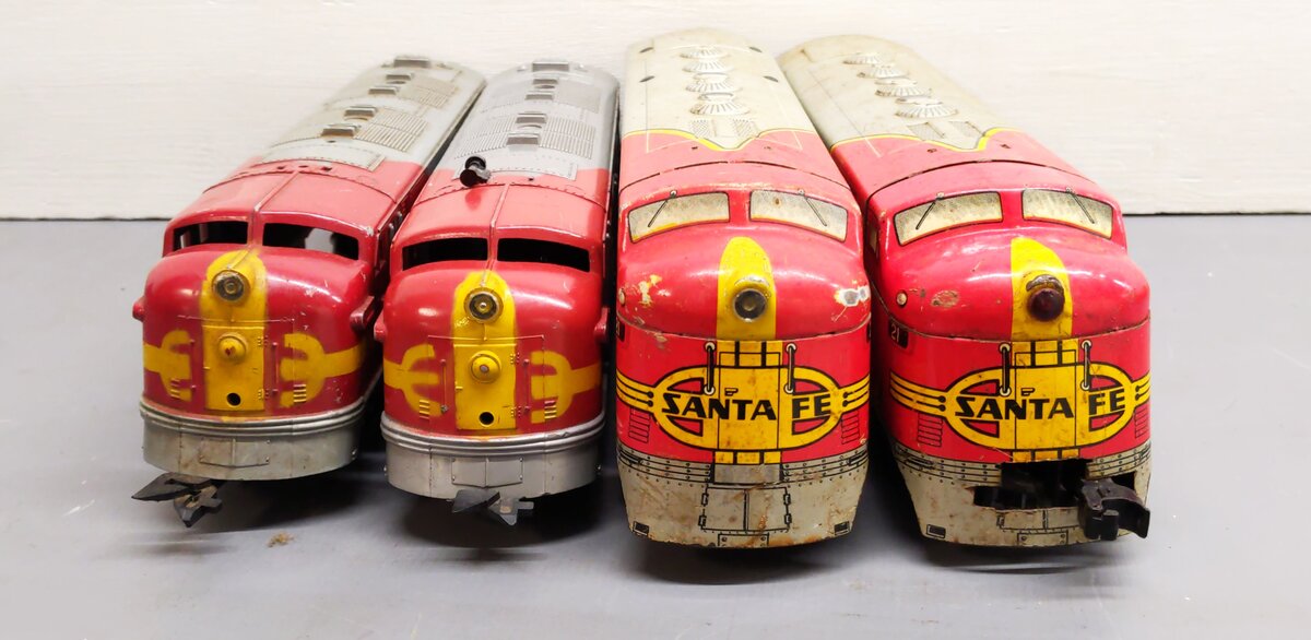 Marx Vintage O Gauge Santa Fe Powered/Unpowered A Units: 1095, 21 [4]