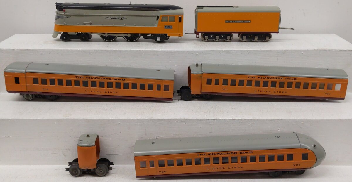 Lionel 250E Vintage O Prewar Hiawatha Passenger Set - Restored