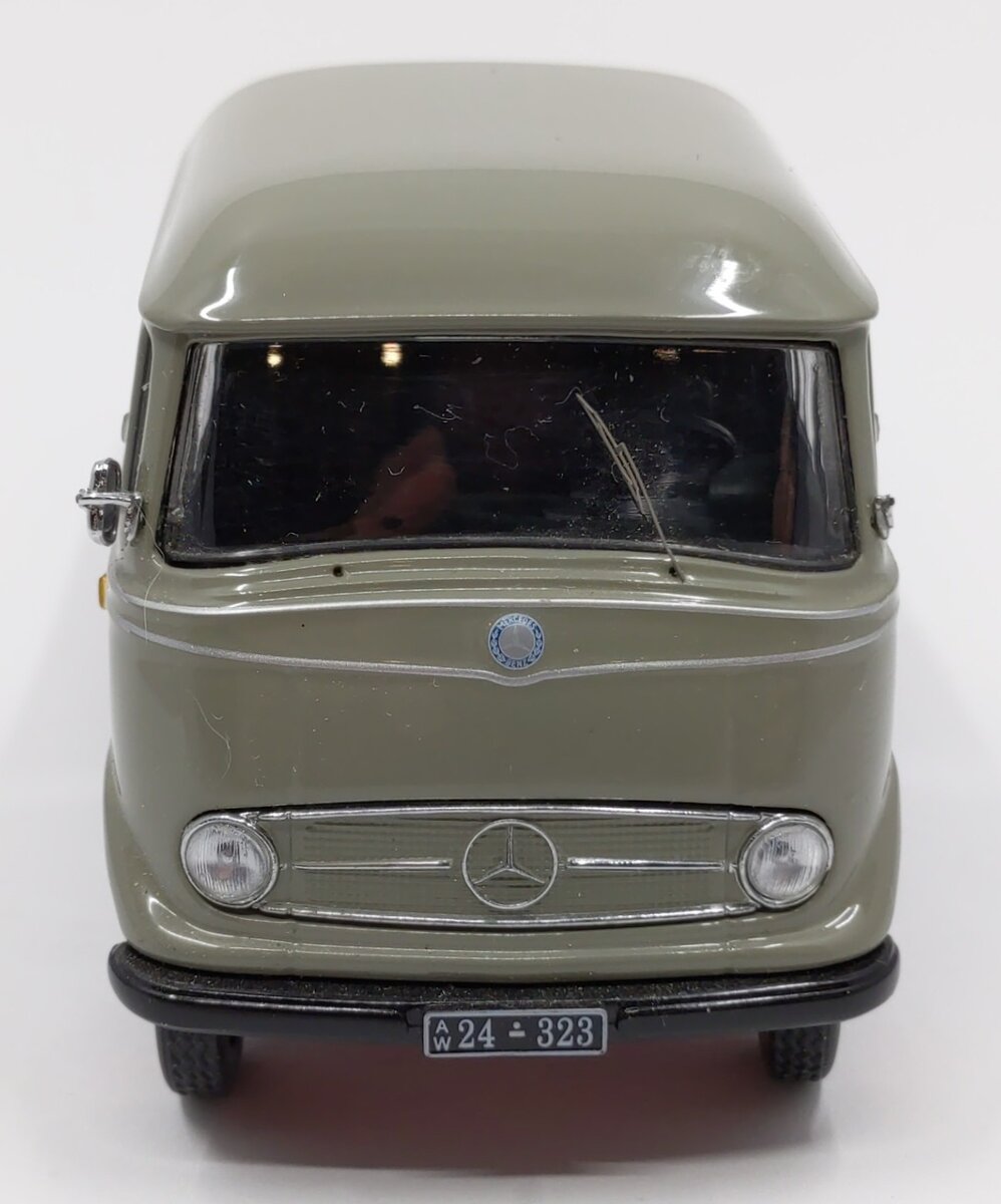Premium ClassiXXs 1:43 Diecast Mercedes-Benz L319 Pickup VG