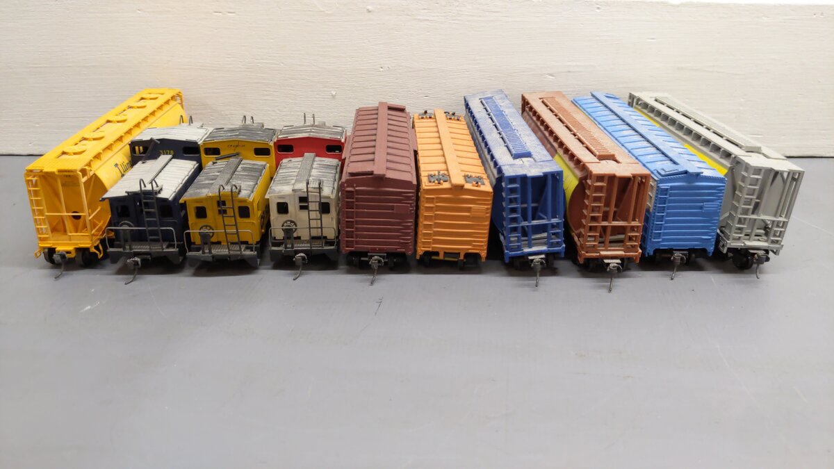 Atlas and Others HO Assorted Freight Cars 27013, 18, 434135, 3178, 128[10] EX