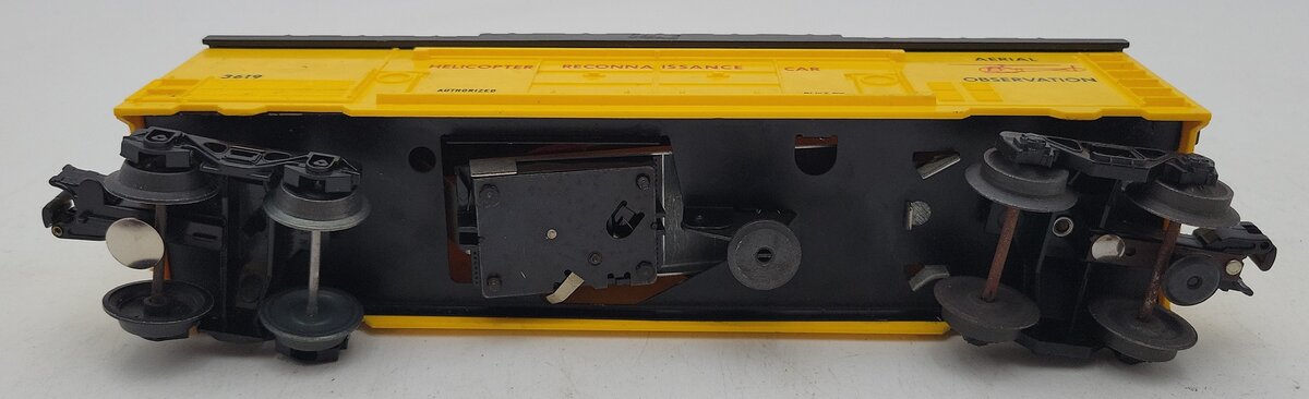 Lionel 3619 Vintage O Operating Helicopter Reconnaissance Car VG