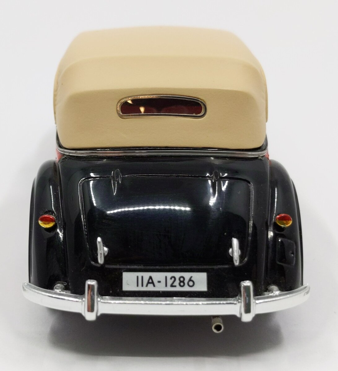 Spark 1:43 Diecast 1937 Mercedes-Benz 320 Convertible VG