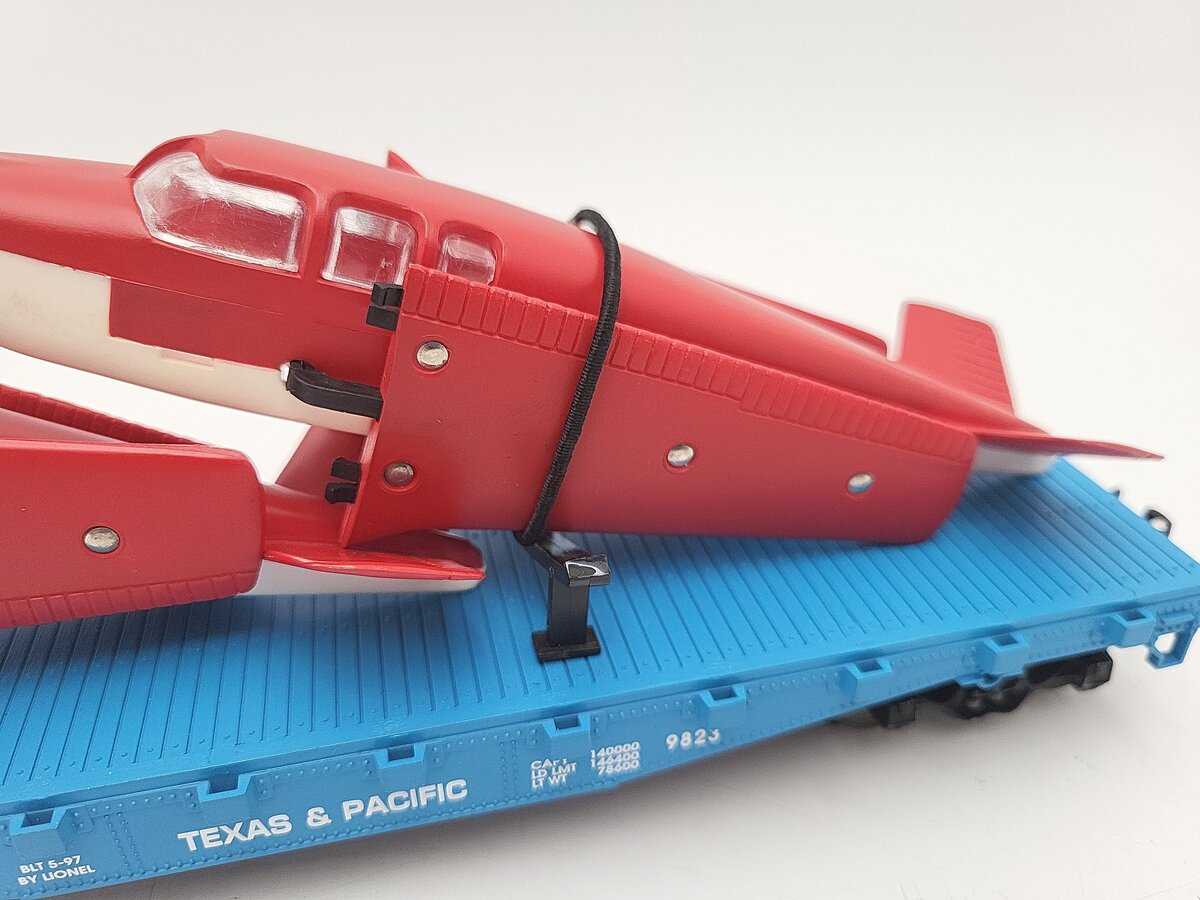 Lionel 6-17516 O Gauge Texas & Pacific Flatcar w/2 Beechcraft Bonanza Planes EX
