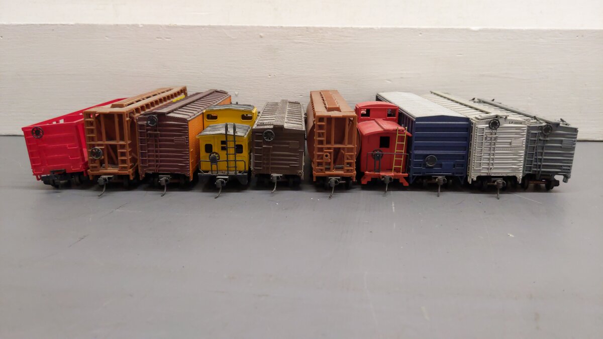 Athearn and Others HO Assorted Freight Cars [10] EX