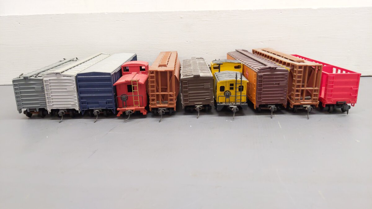 Athearn and Others HO Assorted Freight Cars [10] EX