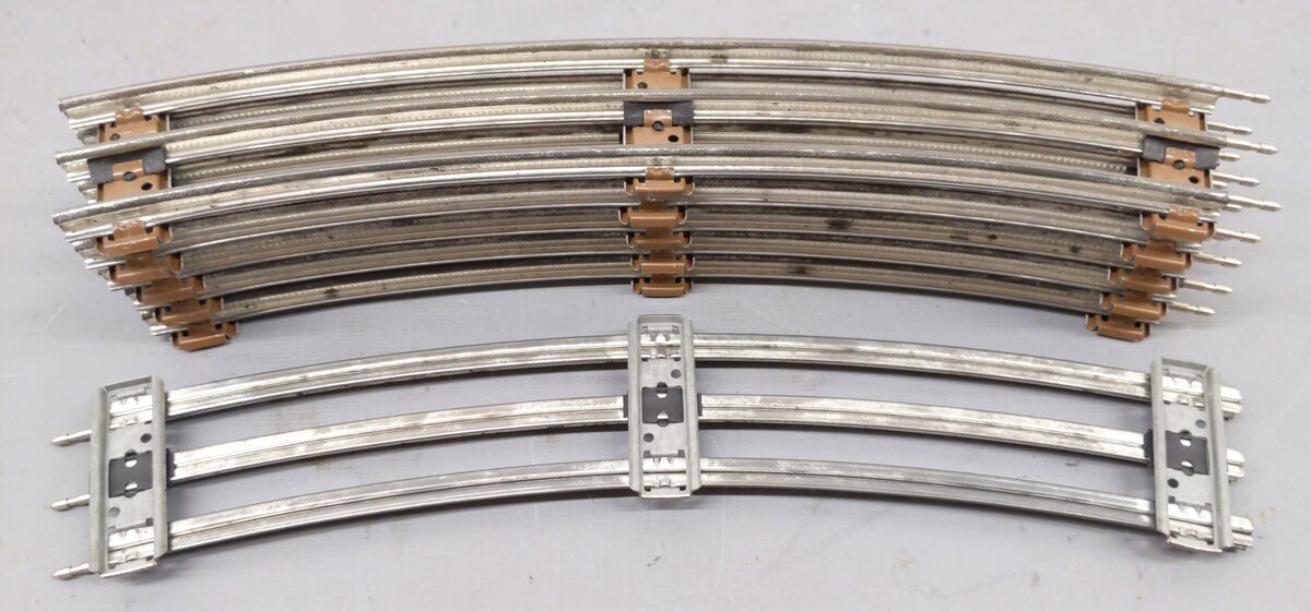 Lionel Assorted O27 Gauge Straight/Curved Tubular Tracks w/ Bumpers [34] EX