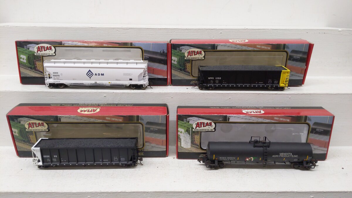 Atlas HO Assorted Freight Cars 198292, 99, 1250, 50070 [4] EX/Box