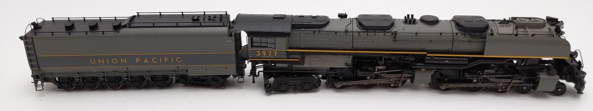 Broadway Limited 4984 HO Union Pacific Challenger 4-6-6-4 Steam Locomotive #3977 NIB