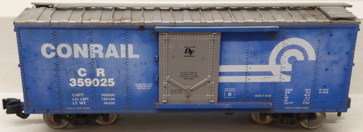 USA Trains 359025 G Conrail Boxcar