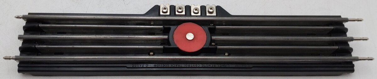 Lionel 6-5530 O Gauge Operating Track Section VG/Box
