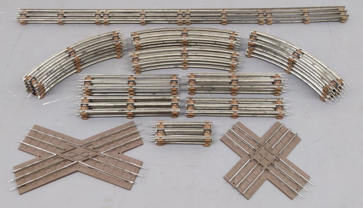 Lionel Assorted O27 Gauge Straight/Curved Tubular Tracks w/ Crossovers [35] EX