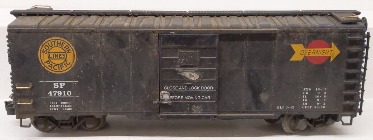 LGB 47910 Southern Pacific Boxcar - Metal Wheels
