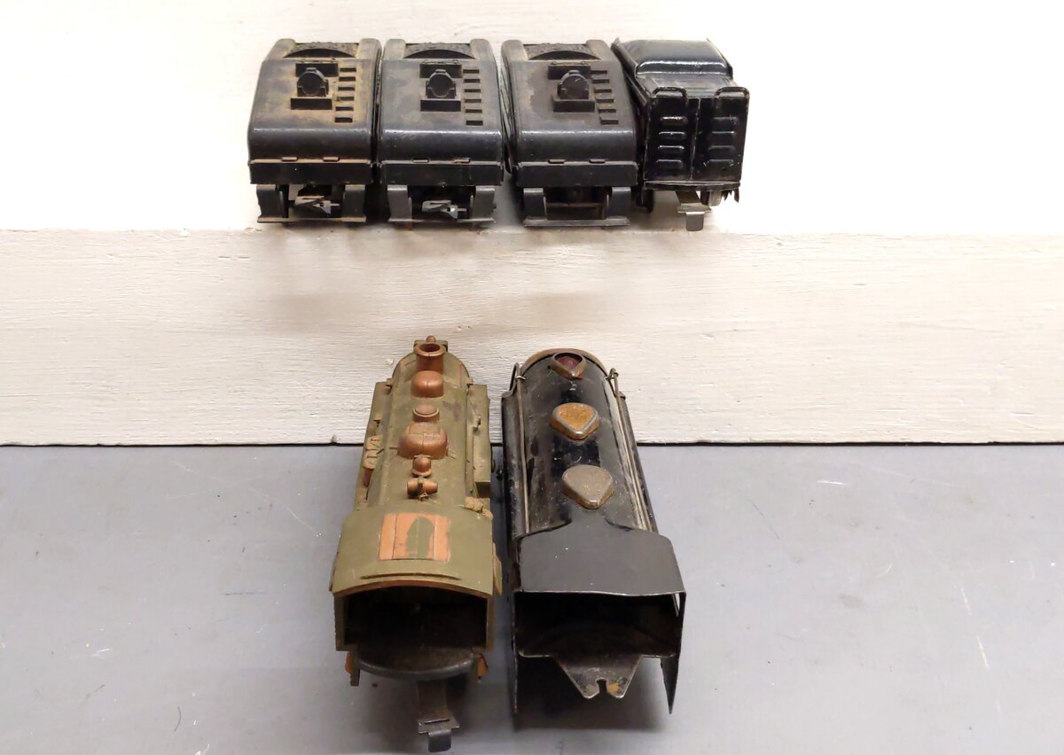 Marx Pre/Postwar O Gauge Steam Locomotives & Tenders [6]