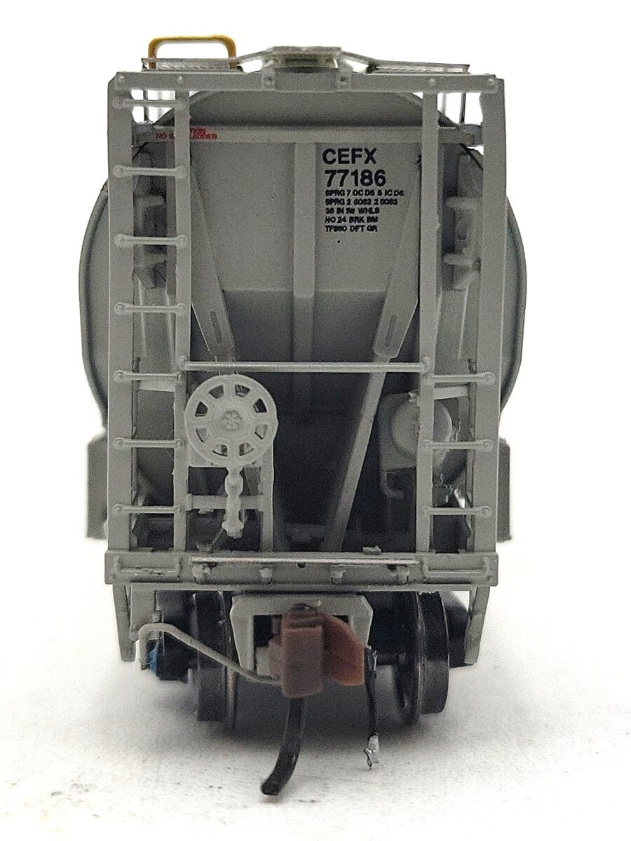 BLMA Models 19017 N CEFX 5660 Covered Hopper #77186 LN/Box