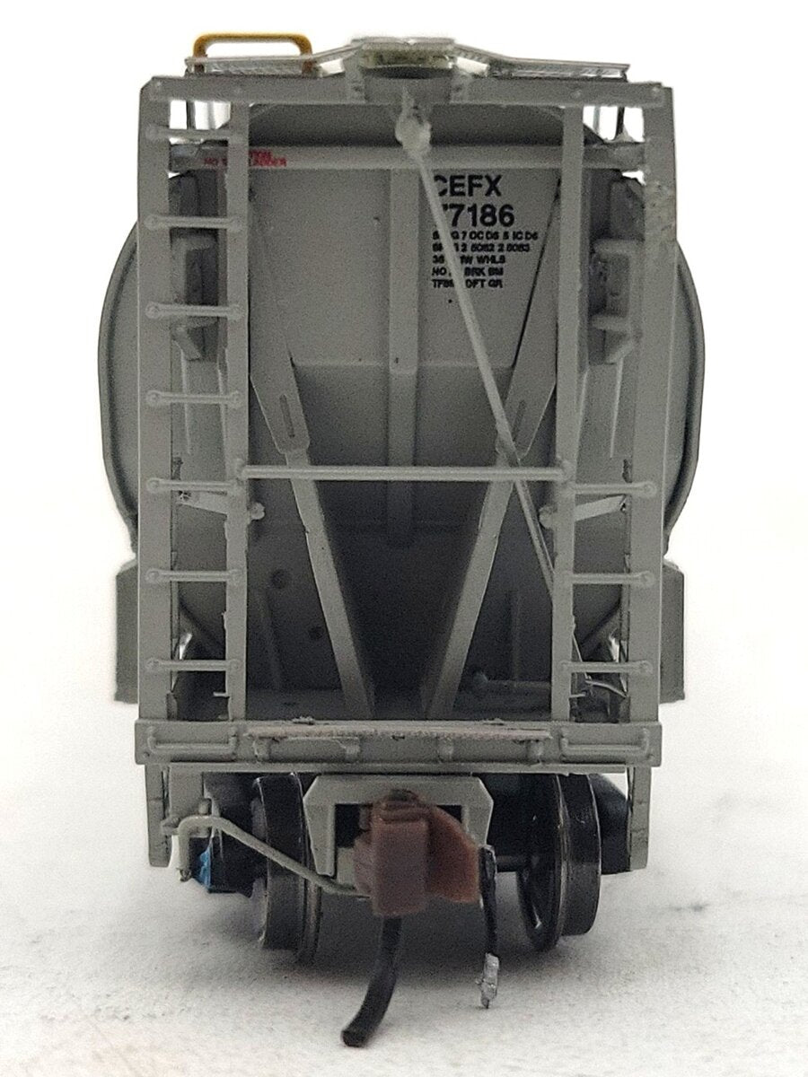 BLMA Models 19017 N CEFX 5660 Covered Hopper #77186 LN/Box