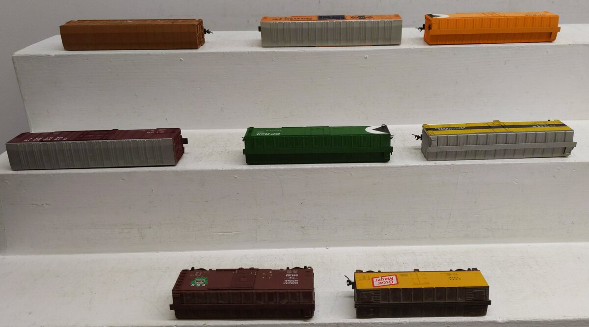 Life Like HO Assorted Freight Cars [8] EX