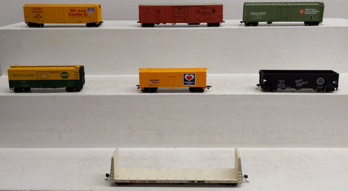 Bowser & Other Assorted HO Scale Freight Cars [8] EX