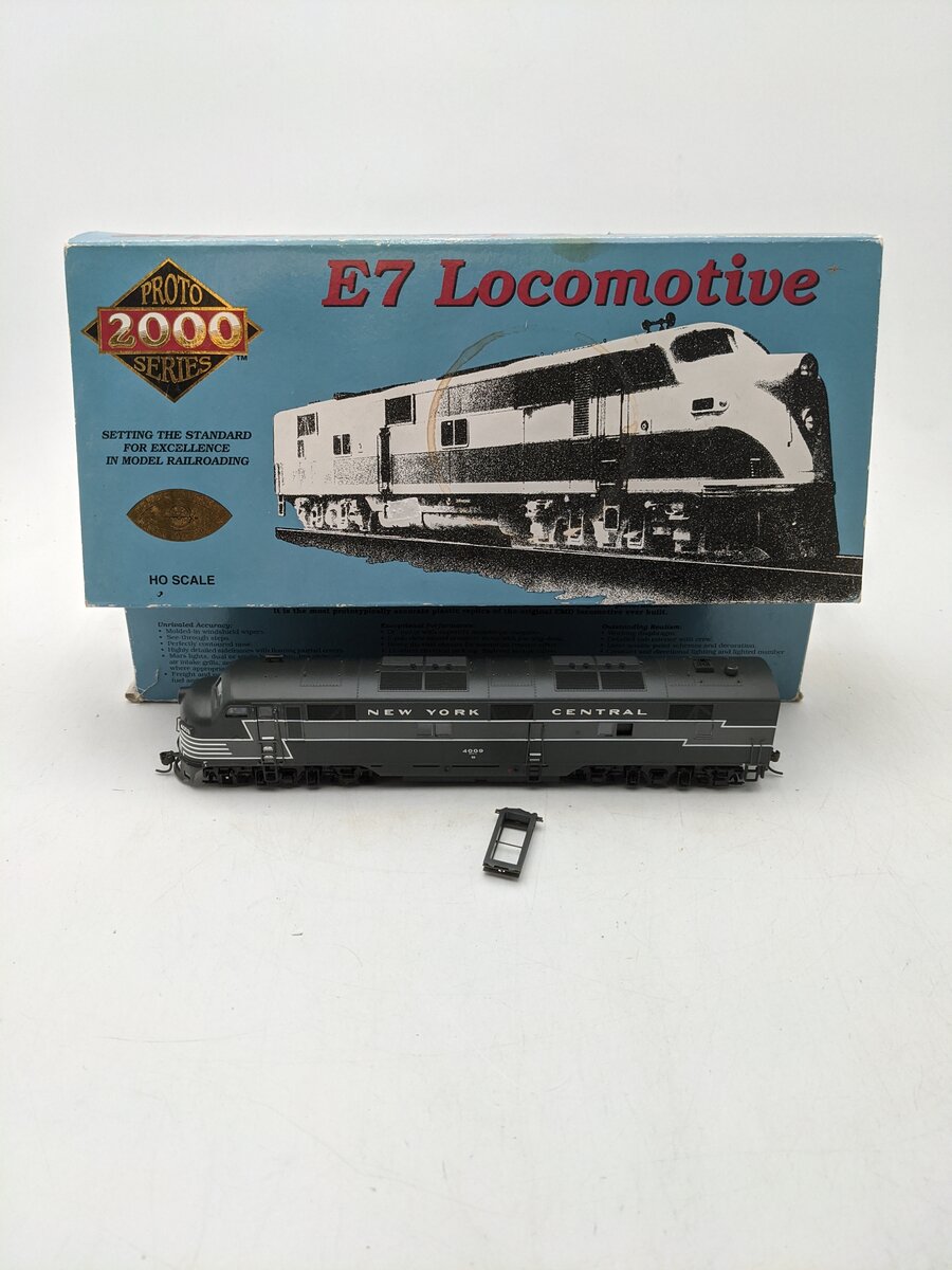 Proto 2000 21064 HO Scale New York Central Powered Diesel Locomotive #4009 VG/Box