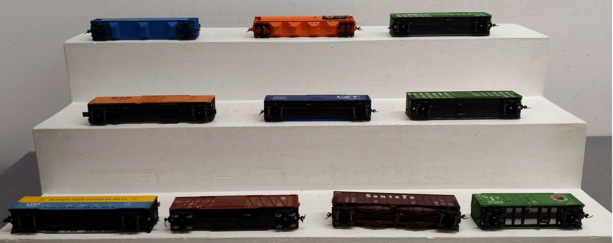Accurail & Other Assorted HO Scale Freight Cars [10] EX