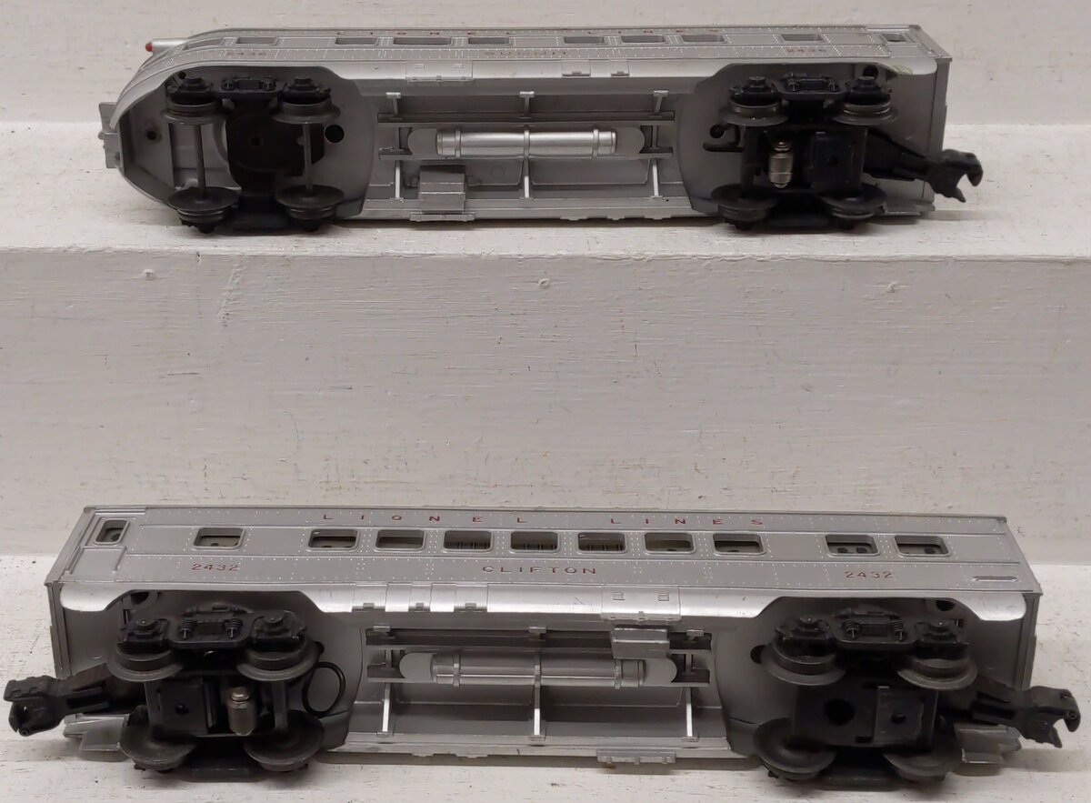 Lionel O Gauge Lionel Lines Illuminated Passenger Cars 2432, 2436 [2] EX