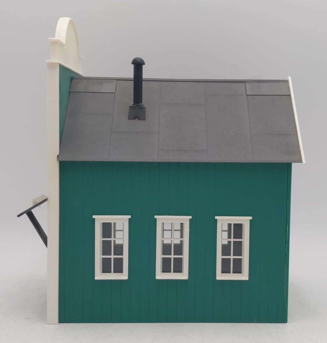 Piko 62217 G Scale Family Dentistry Building Kit - Assembled EX