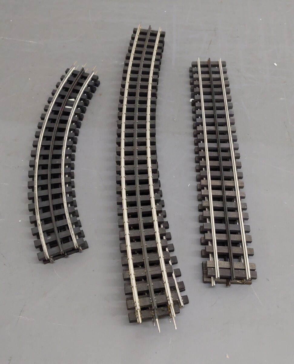 Assorted Ross O Scale Curved and Straight Track Sections 14 to 21 inches [7] EX