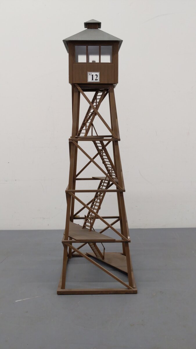 Piko 62222 G Scale Wooden Fire Post/Watch Tower Building Kit-Assembled VG