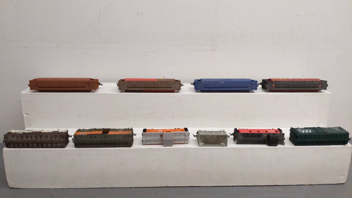 Athearn and Others HO Assorted Freight Cars 395191, 110266, 396098, 397321[10] EX