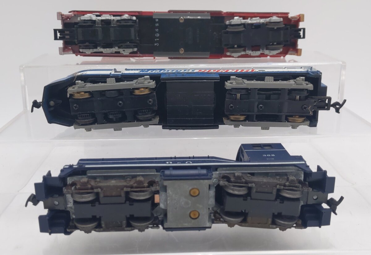 Like-Like /Tyco/Athearn HO Assorted Un/Powered Diesel Locomotives 3500/1060/368