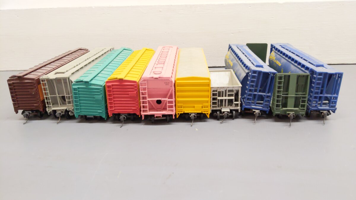Athearn and Others HO Assorted Freight Cars 869378, 345393, 7745, 910, 10988[10] VG