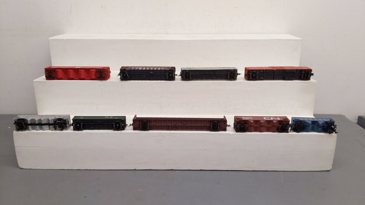 Athearn and Others HO Assorted Freight Cars 623363, 115391, 836, 232001, 3225[9] VG